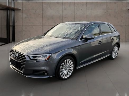 Used 2017 Audi A3 e-tron Premium Plus image 2