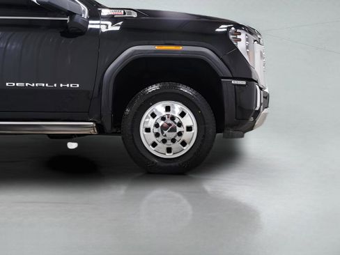 Used 2025 GMC Sierra 3500 Denali w/ Denali Reserve Package AWD/4WD image 7