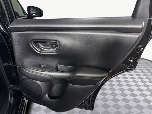 Used 2023 Honda HR-V Sport image 28