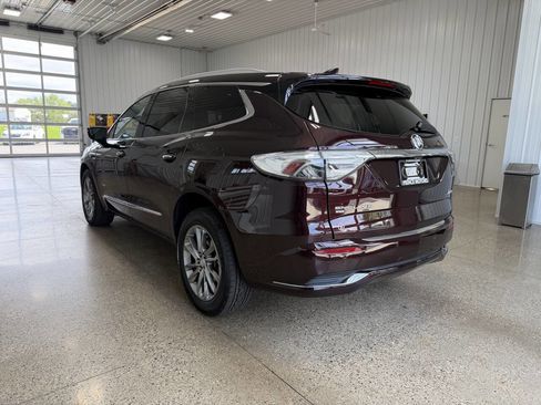 Used 2023 Buick Enclave Avenir AWD/4WD image 3