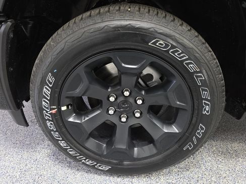 New 2026 RAM 1500 4x4 Crew Cab image 43