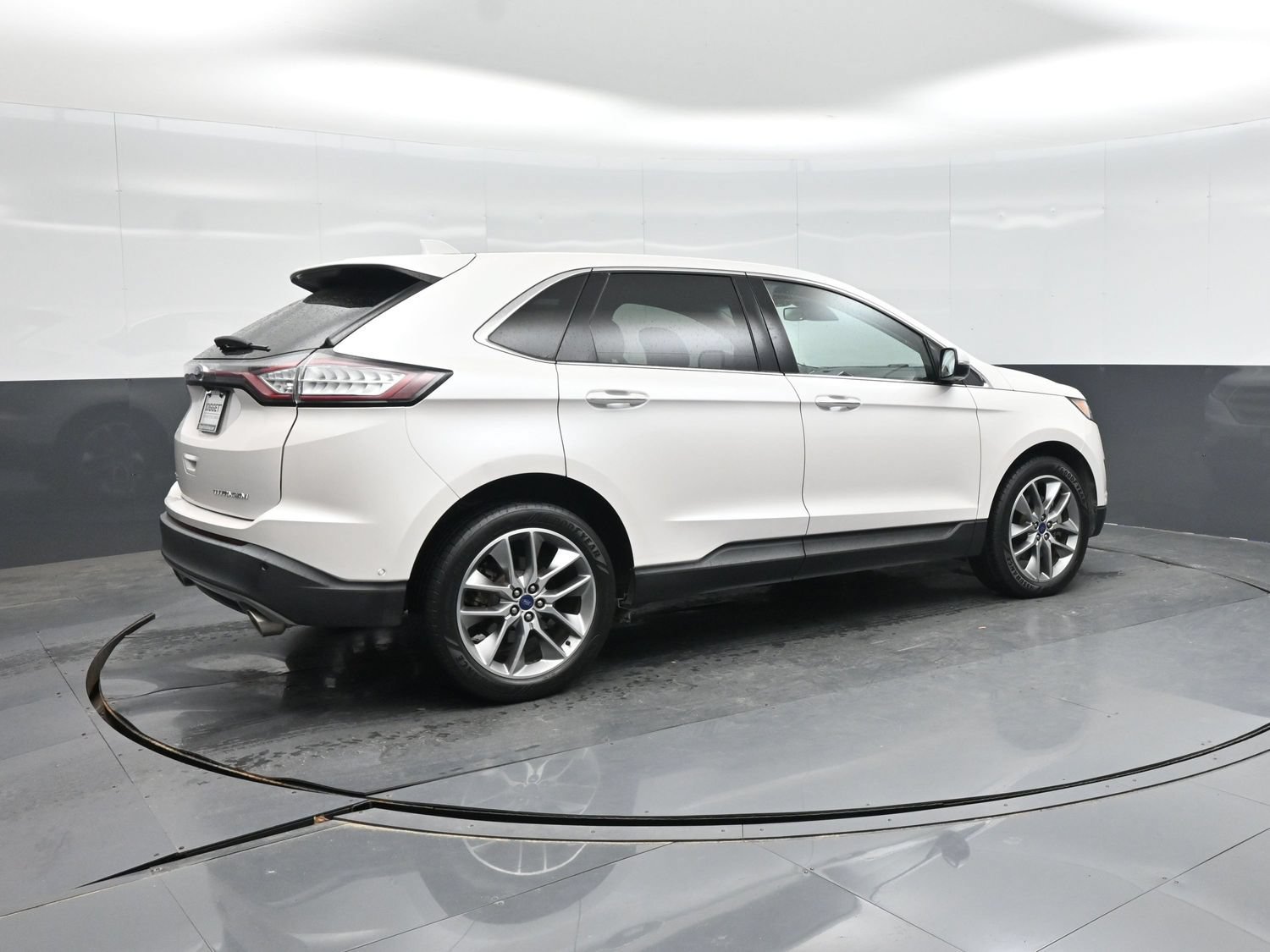 Certified 2018 Ford Edge Titanium w/ Equipment Group 302A FWD image 11