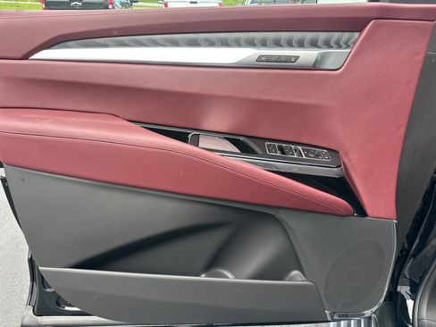 New 2026 Cadillac Escalade ESV Sport w/ LPO, ONYX Package AWD/4WD image 12