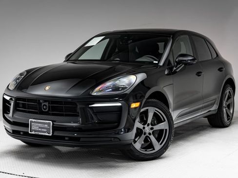 Certified 2026 Porsche Macan AWD/4WD image 1