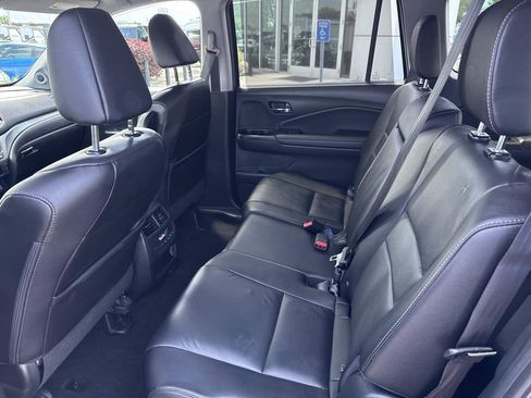 Used 2022 Honda Pilot Special Edition image 16