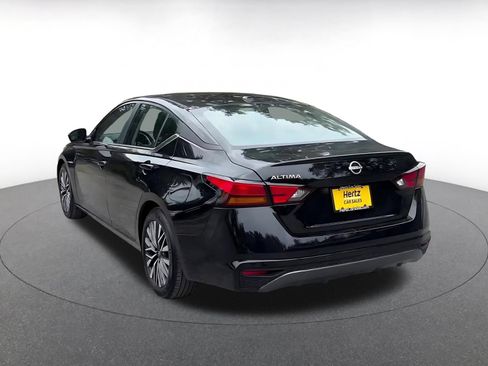 Used 2026 Nissan Altima 2.5 SV FWD image 11