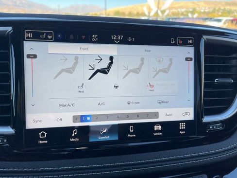 New 2026 Chrysler Pacifica Select image 23