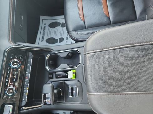Used 2023 GMC Sierra 1500 AT4 w/ AT4 Premium Package AWD/4WD image 29