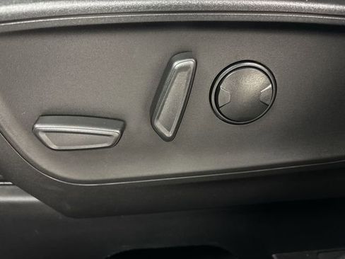 Certified 2023 Ford Escape ST-Line Select w/ Tech Pack #2 image 4