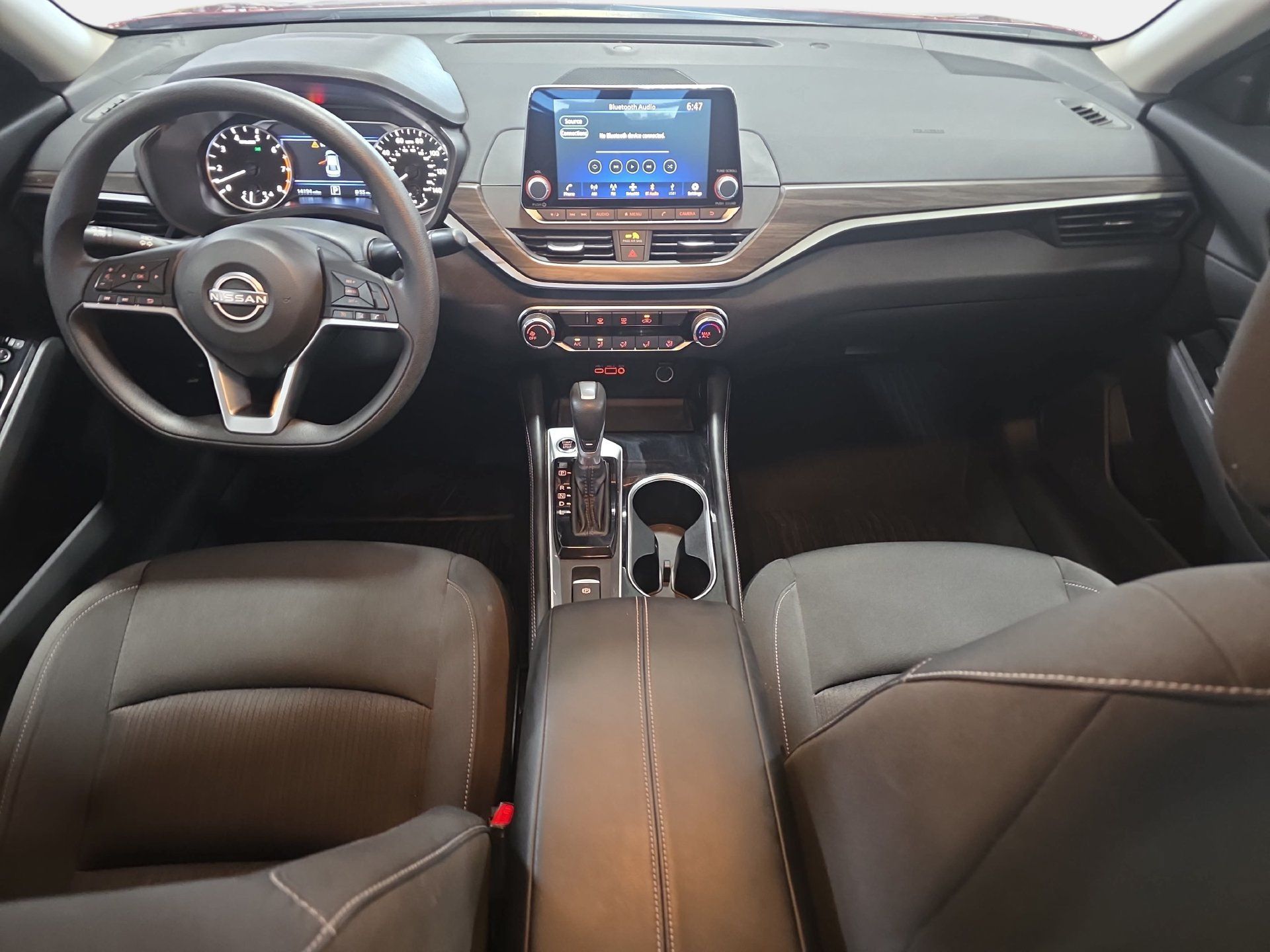 Used 2023 Nissan Altima 2.5 SV AWD/4WD image 9