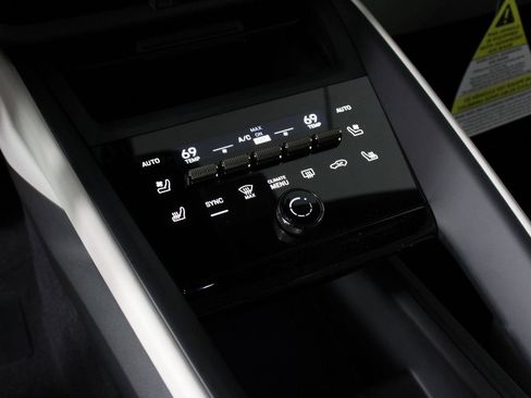 New 2025 Porsche Macan Turbo Electric image 14