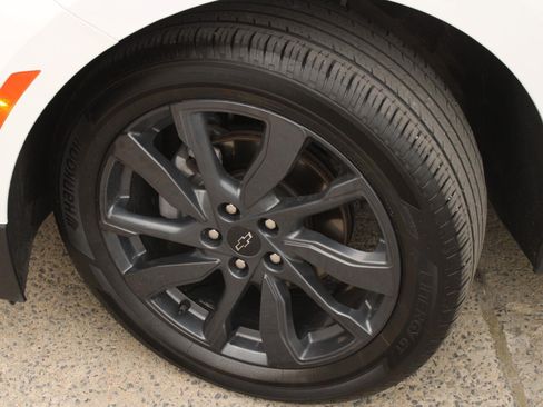 Used 2024 Chevrolet Equinox RS AWD/4WD image 19