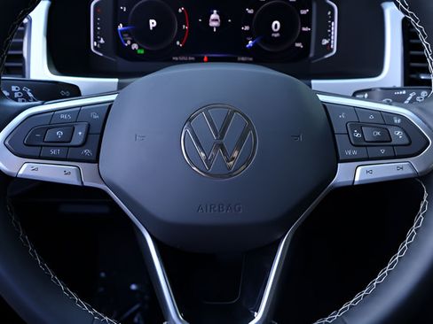 Certified 2023 Volkswagen Atlas SEL AWD/4WD image 23
