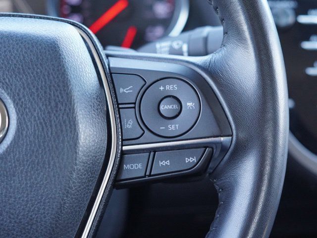 Used 2019 Toyota Camry XSE FWD image 21