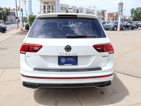 Certified 2023 Volkswagen Tiguan SE R-Line AWD/4WD image 4