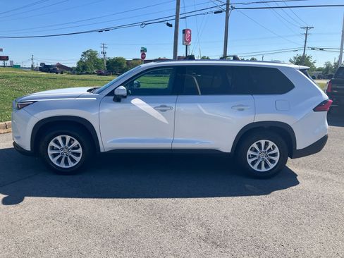Used 2024 Toyota Grand Highlander AWD Hybrid image 5