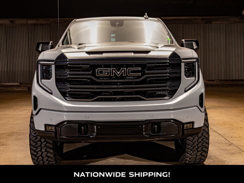 Used 2024 GMC Sierra 1500 AT4 w/ AT4 Preferred Package AWD/4WD image 4