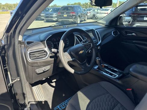 Used 2018 Chevrolet Equinox LT image 10