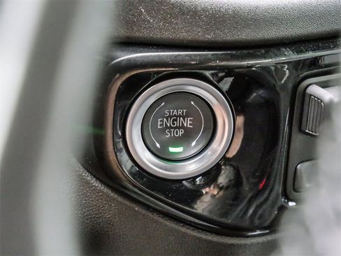 Used 2025 Chevrolet Silverado 2500 High Country w/ Technology Package image 36