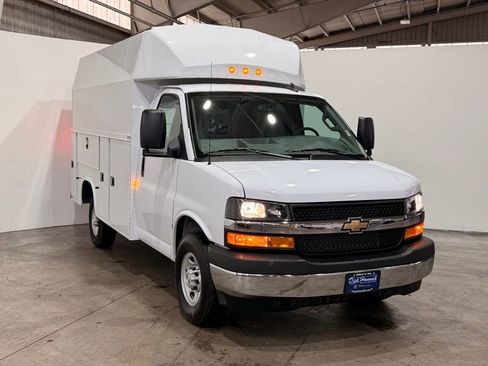 New 2025 Chevrolet Express 3500 Work Van w/ Power Convenience Package image 8