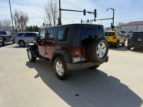 Used 2010 Jeep Wrangler Unlimited Sport w/ PWR Convenience Group image 4