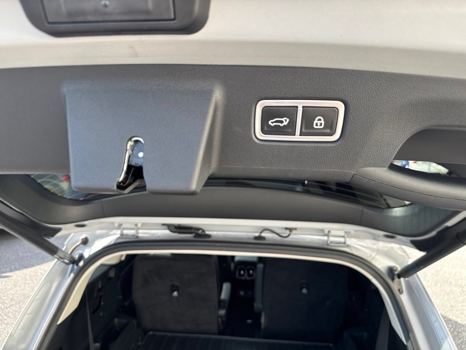 Used 2023 Kia Sorento EX FWD image 11
