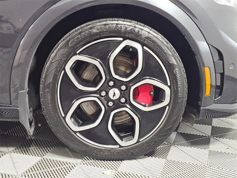 Used 2021 Ford Mustang Mach-E GT image 9