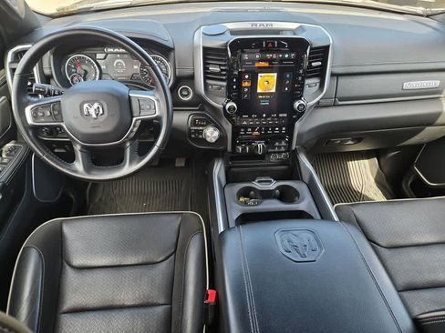 Used 2023 RAM 1500 Laramie AWD/4WD image 9