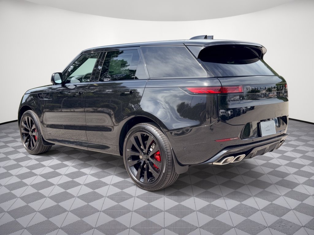 New 2027 Land Rover Range Rover Sport Dynamic SE AWD/4WD image 3