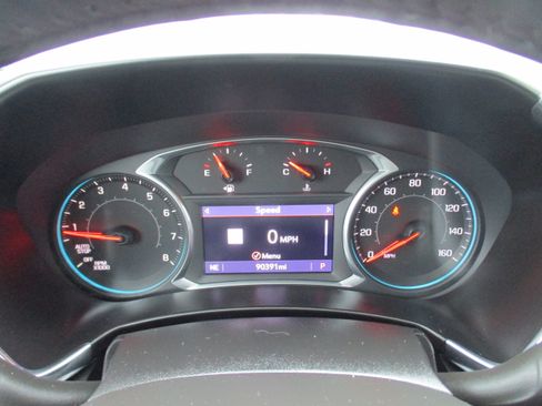 Used 2019 Chevrolet Equinox Premier image 18