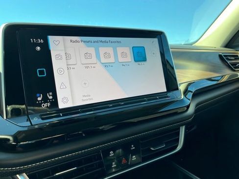 Used 2024 Volkswagen Atlas SE image 40