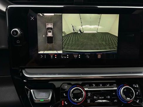 New 2026 GMC Sierra 2500 Denali Ultimate w/ Max Trailering Package image 3