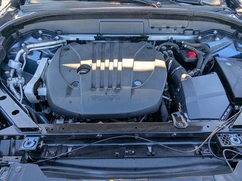 Used 2023 Volvo XC60 B5 Ultimate w/ Protection Package Premier image 23