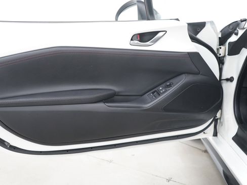 Used 2018 MAZDA MX-5 Miata RF Club w/ Brembo/BBS Package image 13