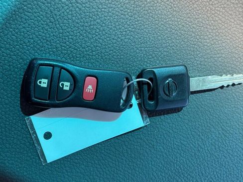 Used 2020 Nissan NV 2500 SV image 18