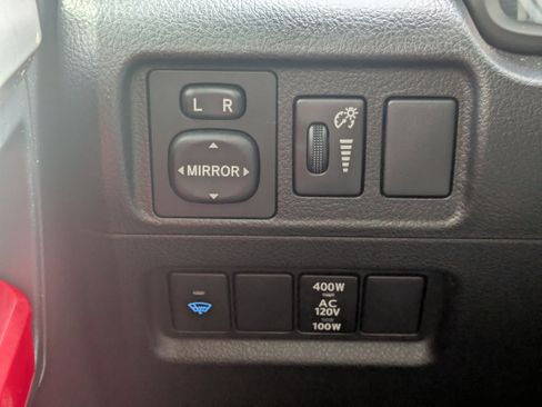 Used 2016 Toyota 4Runner SR5 Premium image 15