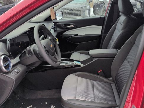 New 2026 Chevrolet Trax LT image 76