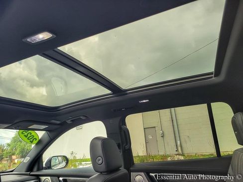 Used 2025 Buick Enclave Avenir w/ Super Cruise Package image 13