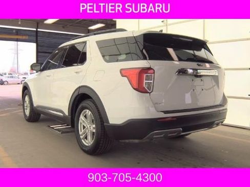 Used 2024 Ford Explorer XLT w/ Equipment Group 202A image 8