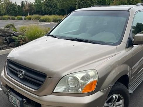 Used 2004 Honda Pilot EX image 1