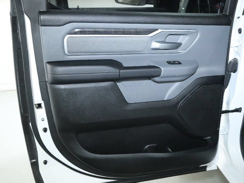 Used 2022 RAM 1500 Big Horn AWD/4WD image 13
