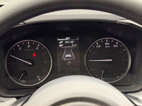 Used 2024 Subaru Crosstrek 2.0i Premium image 32