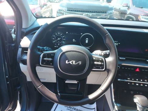 Used 2024 Kia Carnival SX FWD image 20