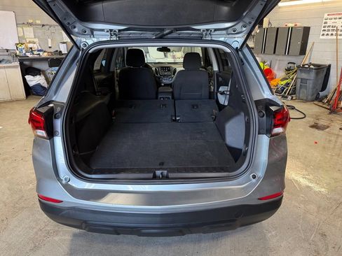 Used 2023 Chevrolet Equinox LS w/ LS Convenience Package FWD image 26