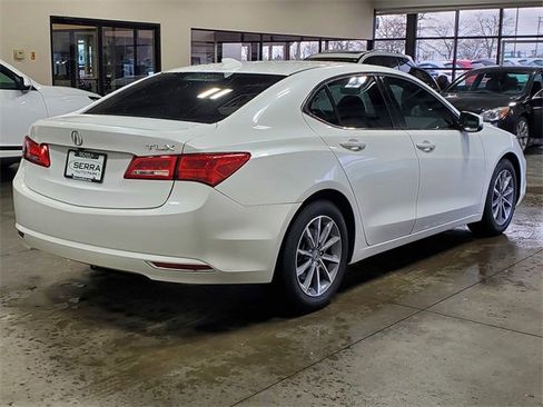 Used 2019 Acura TLX image 4