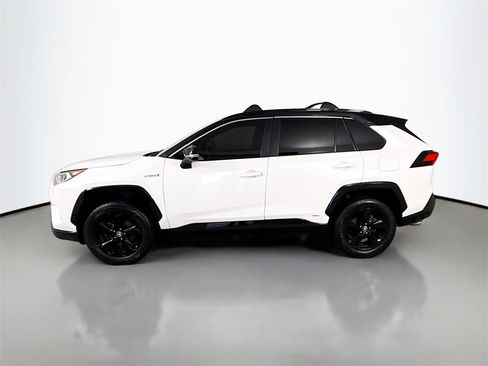 Used 2021 Toyota RAV4 XSE image 2