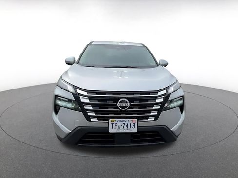 Used 2025 Nissan Rogue SV image 4