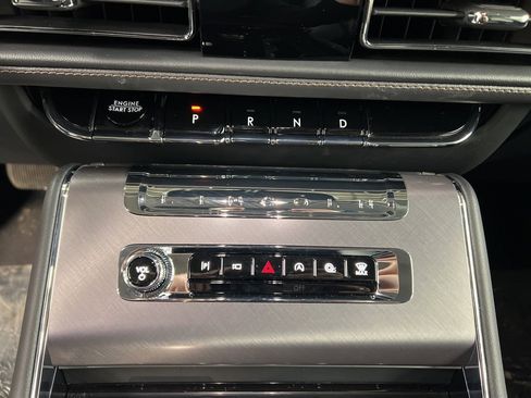 New 2026 Lincoln Aviator AWD image 14