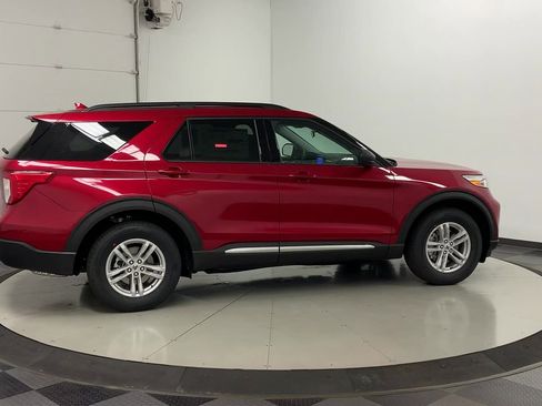 Certified 2020 Ford Explorer XLT w/ Comfort Package AWD/4WD image 15