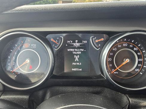 Used 2019 Jeep Wrangler Unlimited Sport S AWD/4WD image 8